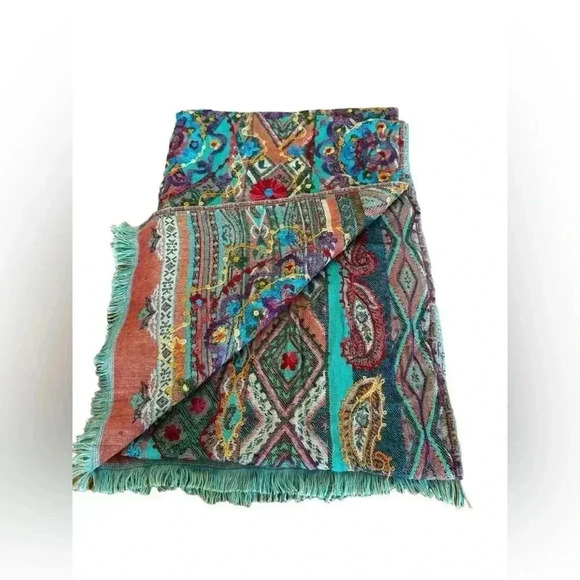 Naturae 100% Rayon Scarf/ Wrap - Picture 11 of 11